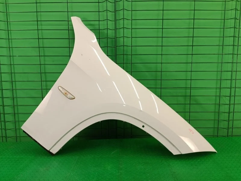 Крыло BMW X1 2011 E84