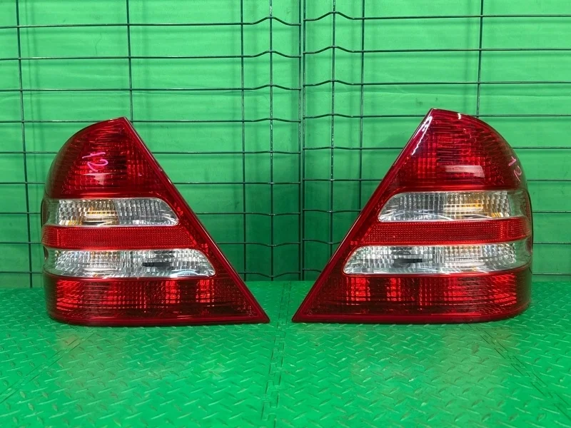 Фонарь Mercedes-Benz 25.11.2004 W203