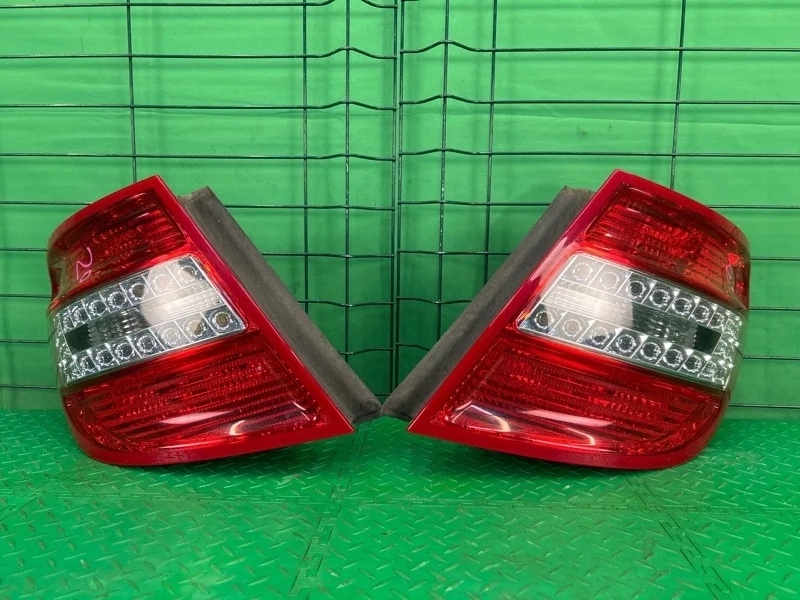 Фонарь Mercedes-Benz 27.05.2009 W204