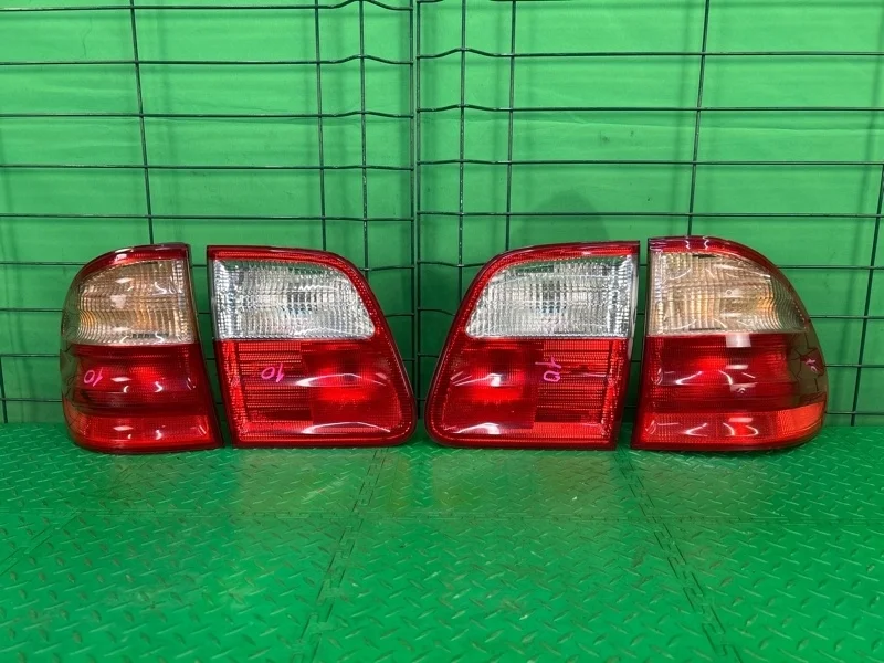 Фонари Mercedes-Benz 13.07.2001 W210