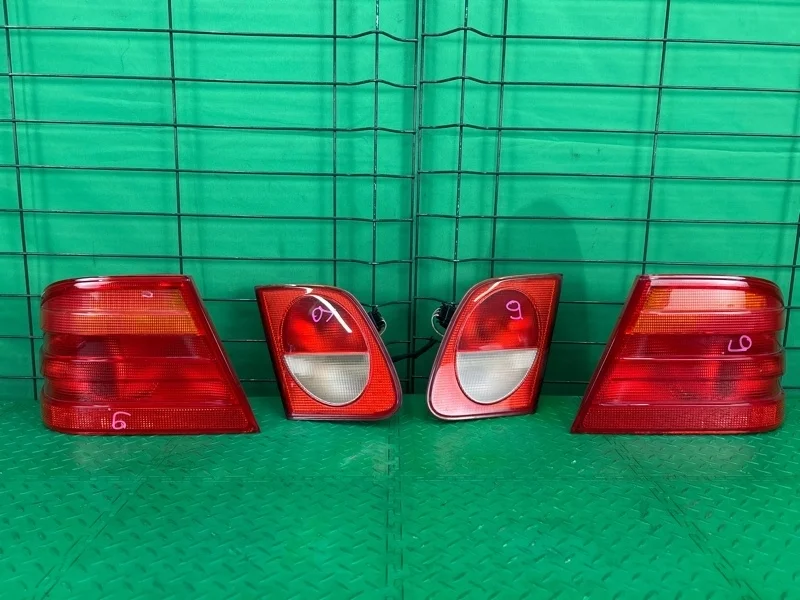 Фонари Mercedes-Benz 06.07.1999 W210