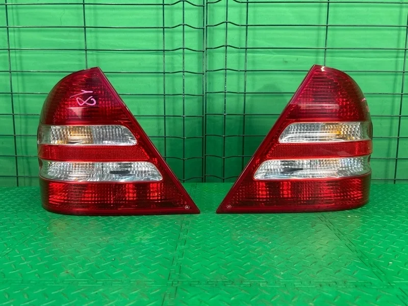 Фонарь Mercedes-Benz 10.01.2005 W203