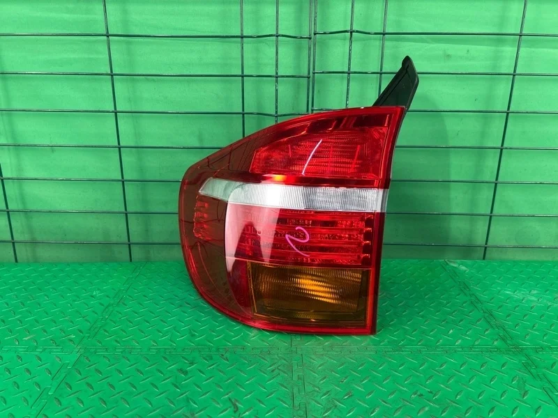 Фонарь BMW X5 E70