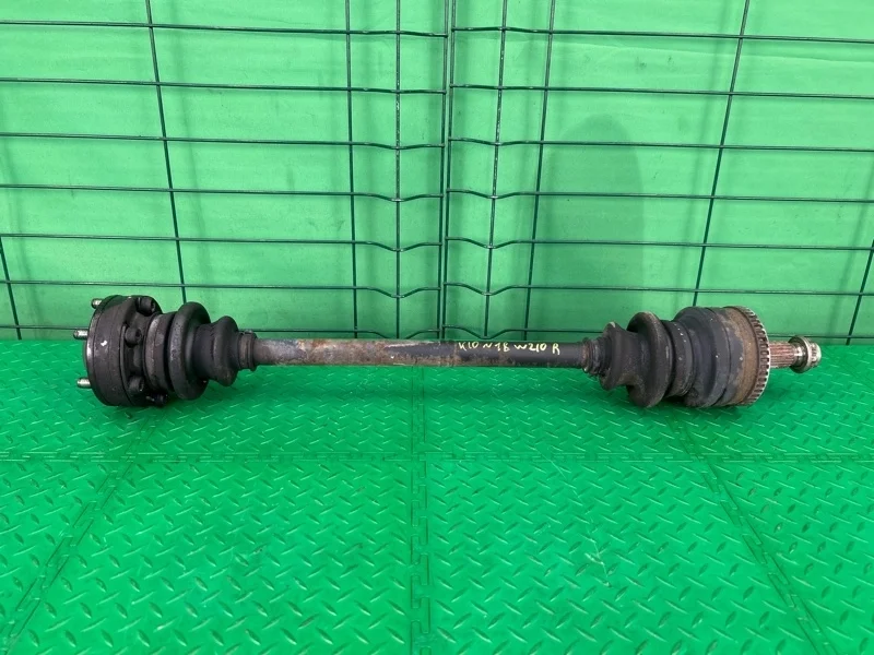 Привод Mercedes-Benz 02/05/1996 W210