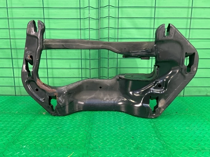 Балка акпп BMW X5 E70