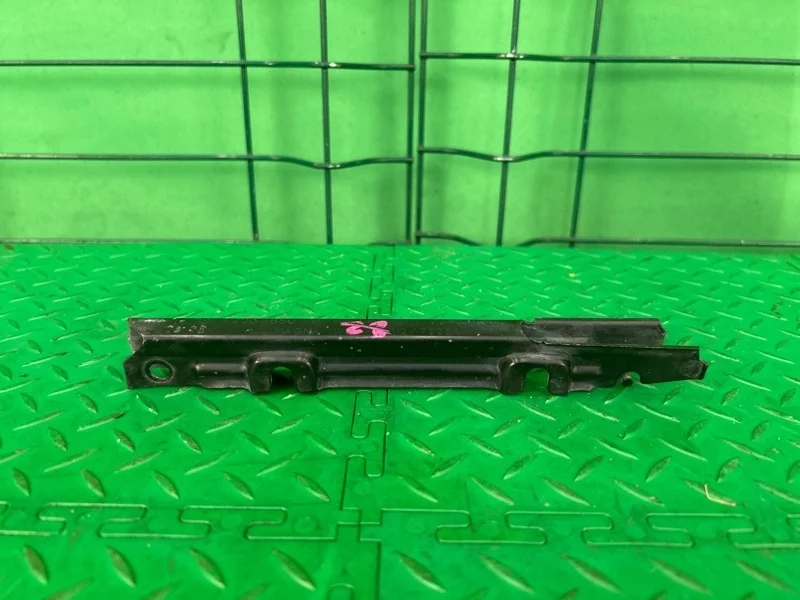 Кронштейн бампера Mercedes-Benz CLK 28.08.2006 W209