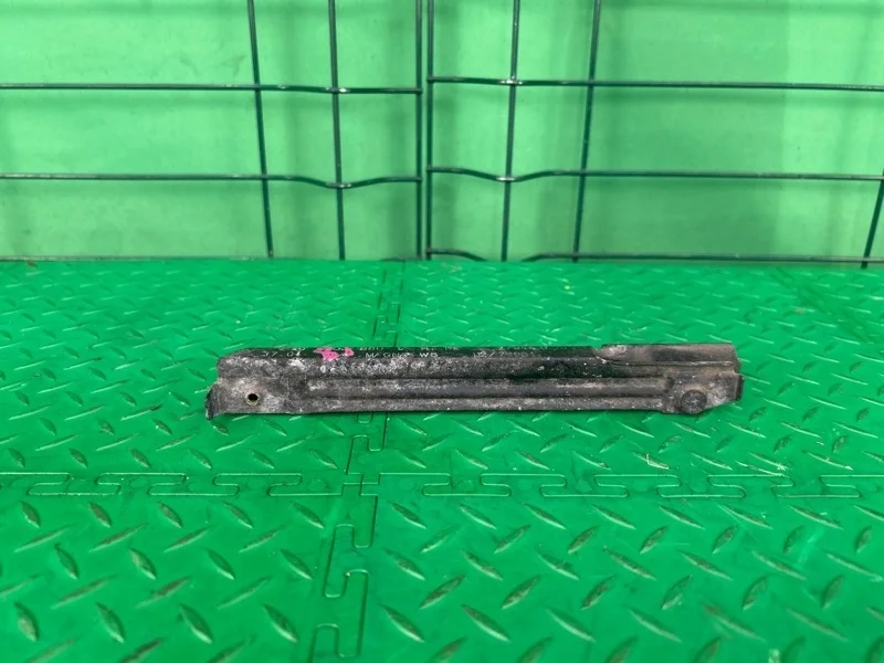 Кронштейн бампера Mercedes-Benz 10.01.2005 W203