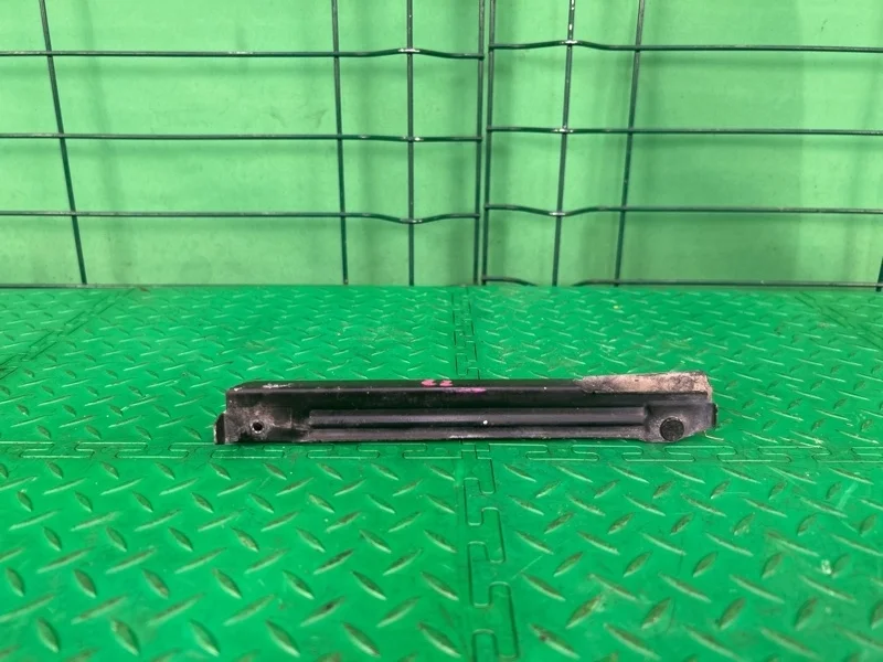 Кронштейн бампера Mercedes-Benz CLK 28.08.2006 W209