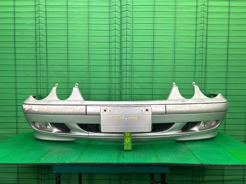 Бампер Mercedes-Benz CLK 10..2000 W208