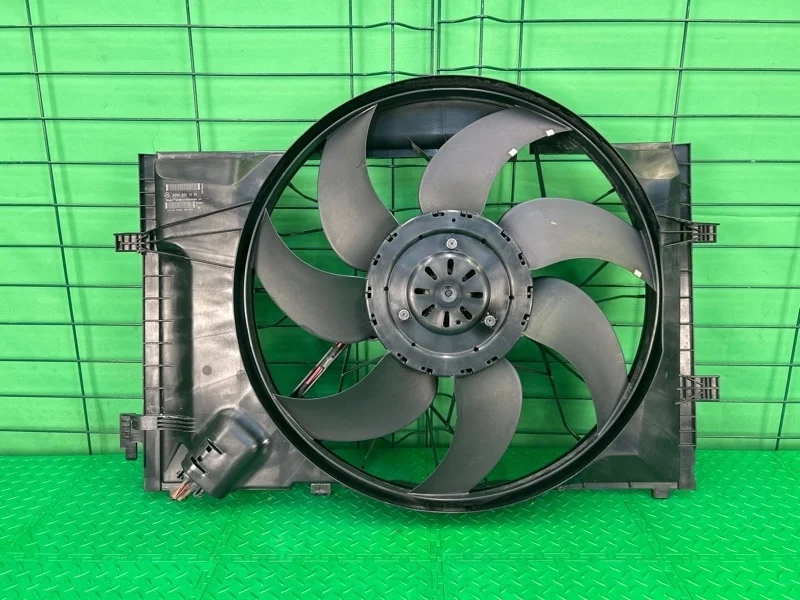 Вентилятор радиатора Mercedes-Benz 10.01.2005 W203