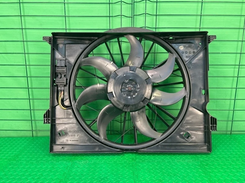 Вентилятор радиатора Mercedes-Benz 31.07.2003 W211