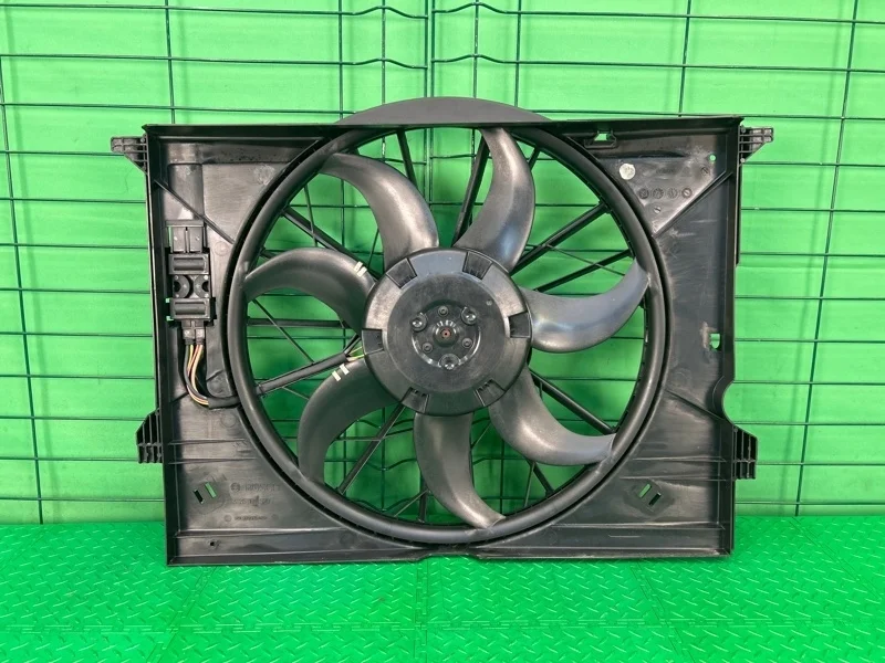 Вентилятор радиатора Mercedes-Benz 10.09.2002 W211