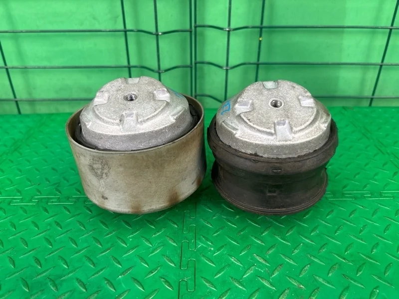 Опора двигателя Mercedes-Benz 04.05.2004 W203