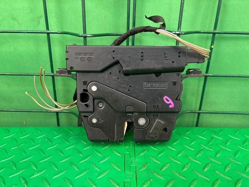 Замок багажника BMW X1 2011 E84