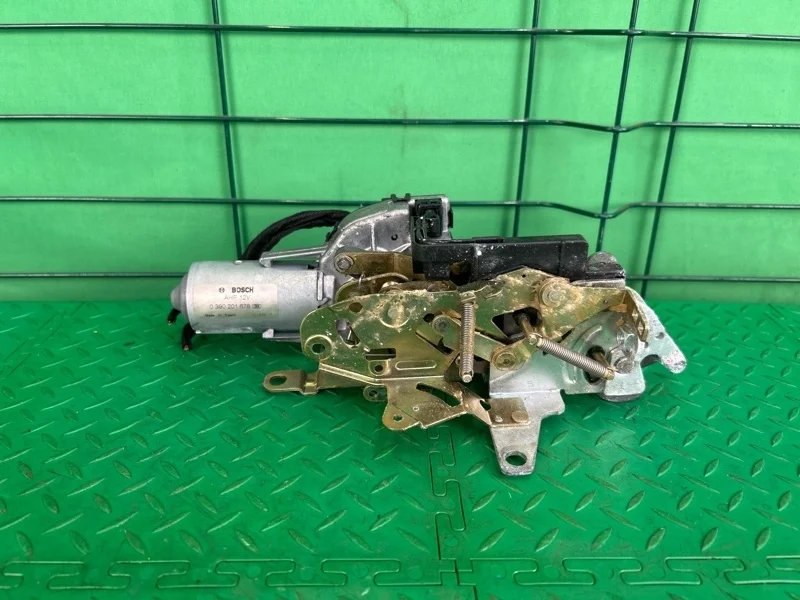 Замок багажника Mercedes-Benz 13.07.2001 W210