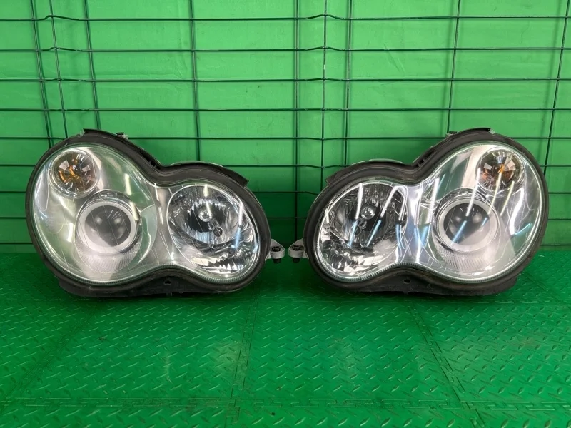 Фара левая+ правая Mercedes-Benz 04.05.2004 W203