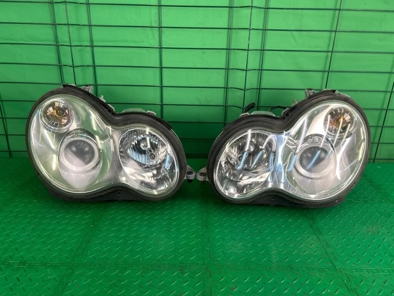 Фара левая+ правая Mercedes-Benz 08.04.2005 W203