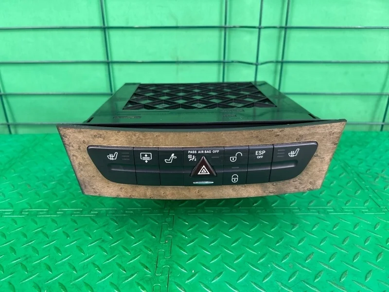 Cd-чейнджер Mercedes-Benz 21.06.2007 W211