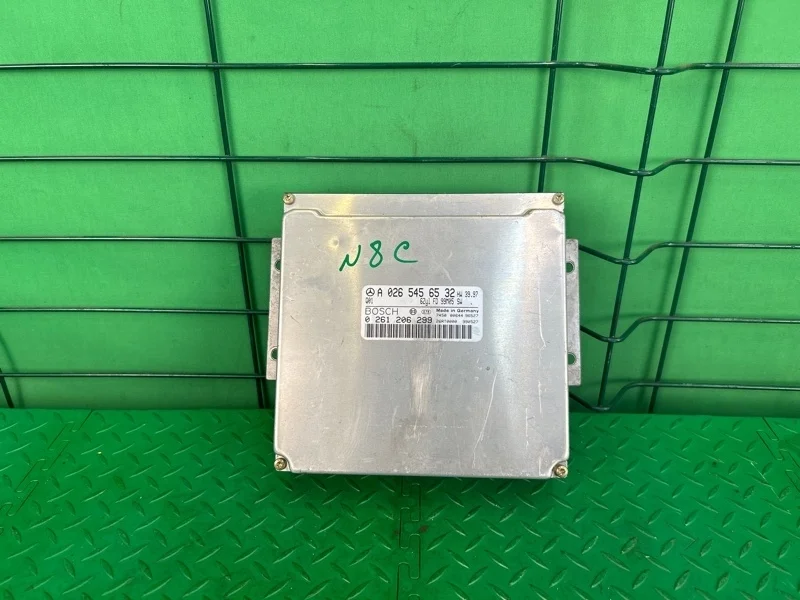 Блок управления двс Mercedes-Benz 18.09.2001 W210