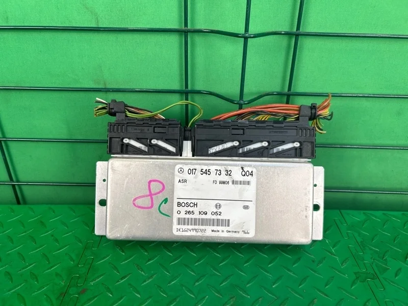 Блок управления asr Mercedes-Benz 18.09.2001 W210