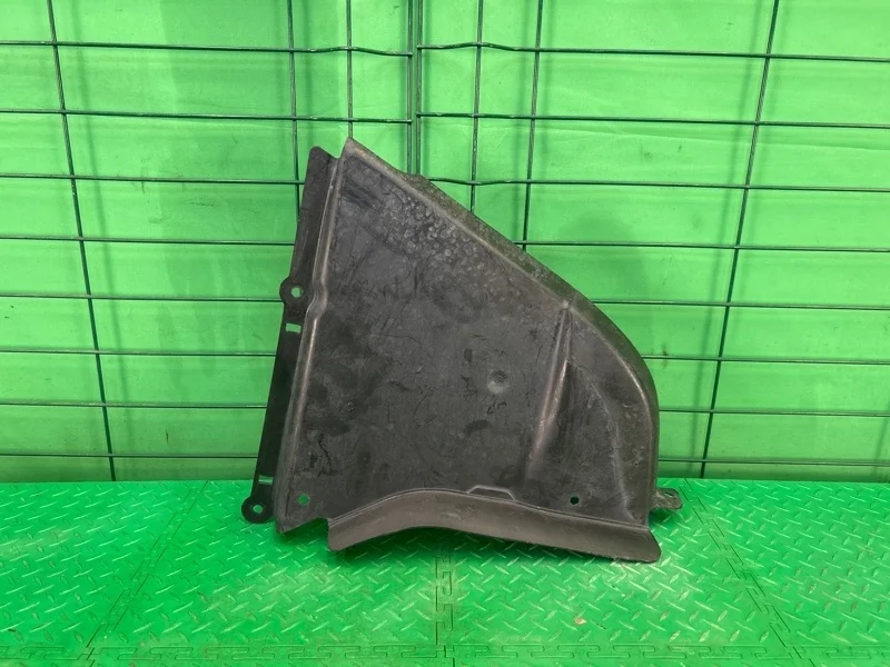 Подкрылок передняя часть BMW 5 2007 E60
