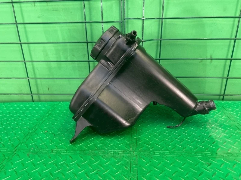 Бачок расширительный BMW X1 2011 E84