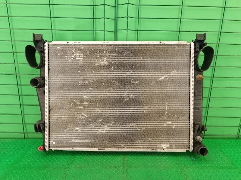 Радиатор охлаждения Mercedes-Benz 2003 W220