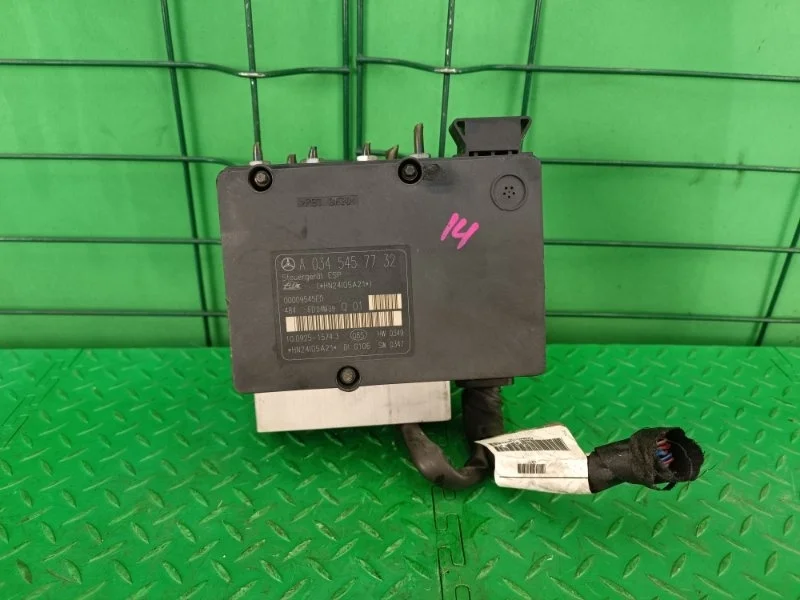 Блок abs Mercedes-Benz 02.11.2004 W203