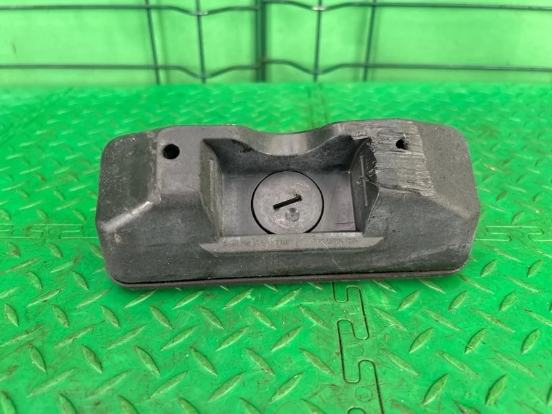 Упор домкрата Mercedes-Benz 16/07/2013 W212