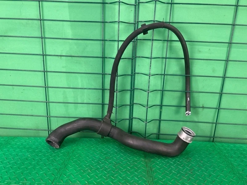 Шланг радиатора Mercedes-Benz W203