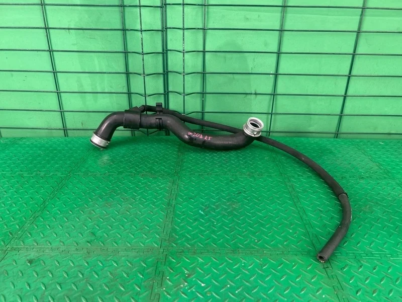 Шланг радиатора Mercedes-Benz W203