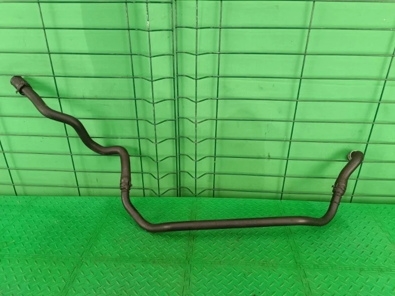 Патрубок системы охлаждения Mercedes-Benz 10.09.2002 W211