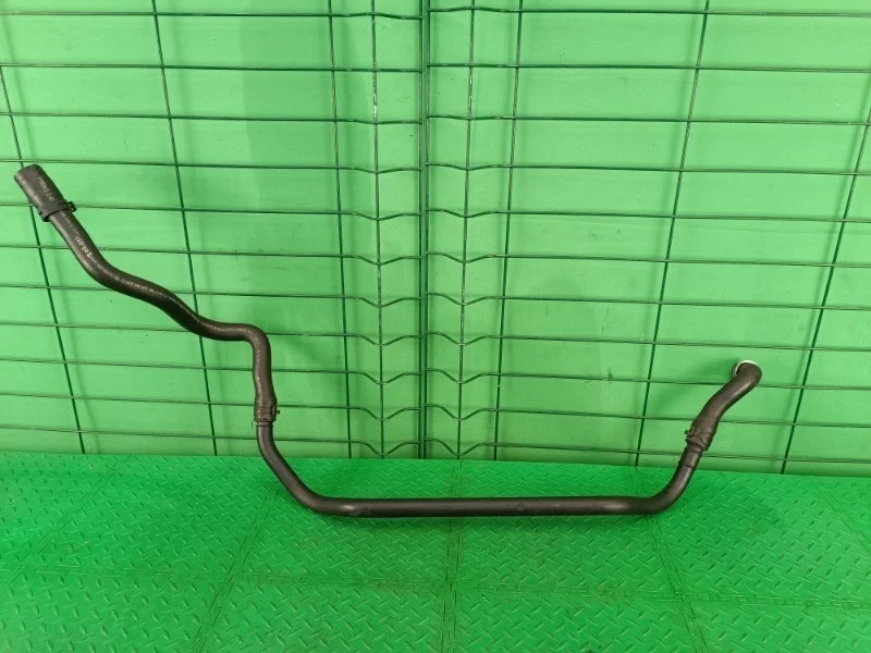 Патрубок системы охлаждения Mercedes-Benz 06.10.2007 W211