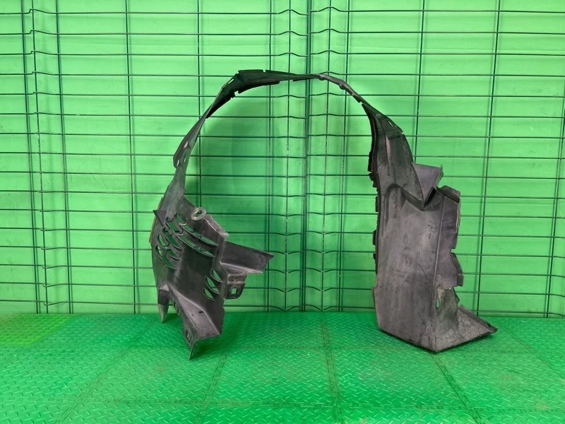 Подкрылок Mercedes-Benz 16/11/2001 W210