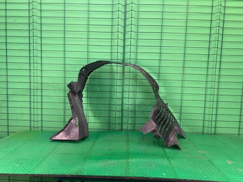 Подкрылок Mercedes-Benz 16/11/2001 W210