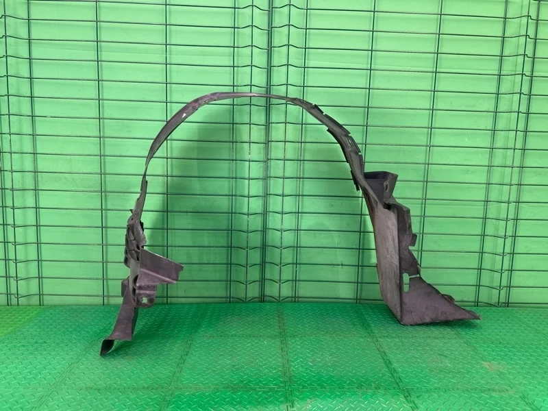 Подкрылок Mercedes-Benz 18/07/2000 W210