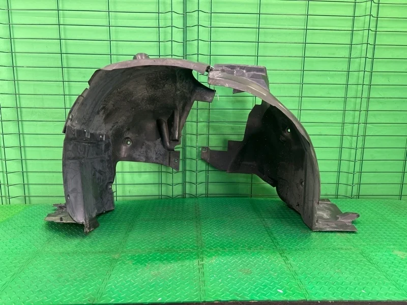 Подкрылок Mercedes-Benz 08.04.2005 W203