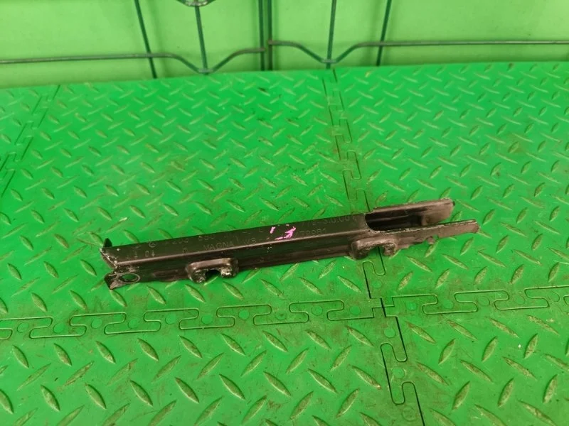 Кронштейн бампера Mercedes-Benz 08.04.2005 W203