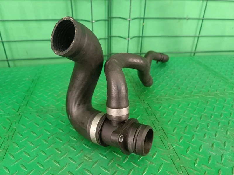 Патрубок системы охлаждения BMW 5 2013 F10