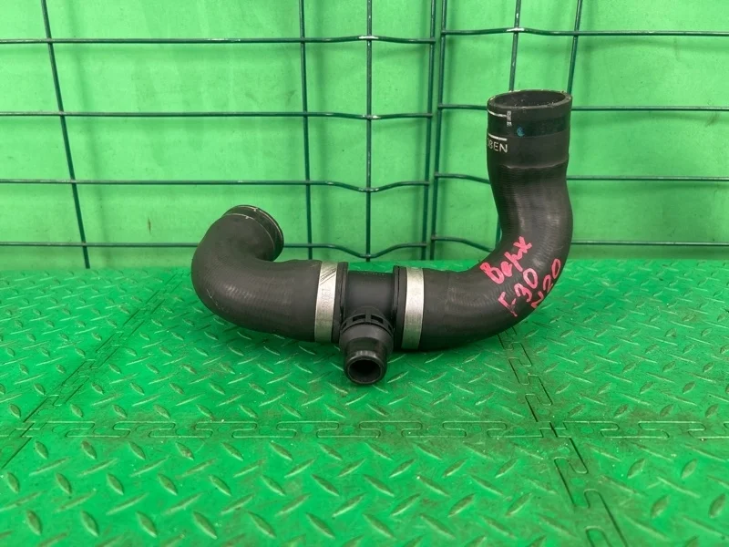 Патрубок системы охлаждения BMW 3 F30