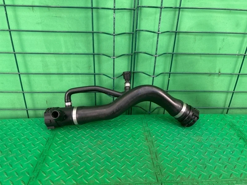 Патрубок системы охлаждения BMW 3 F30