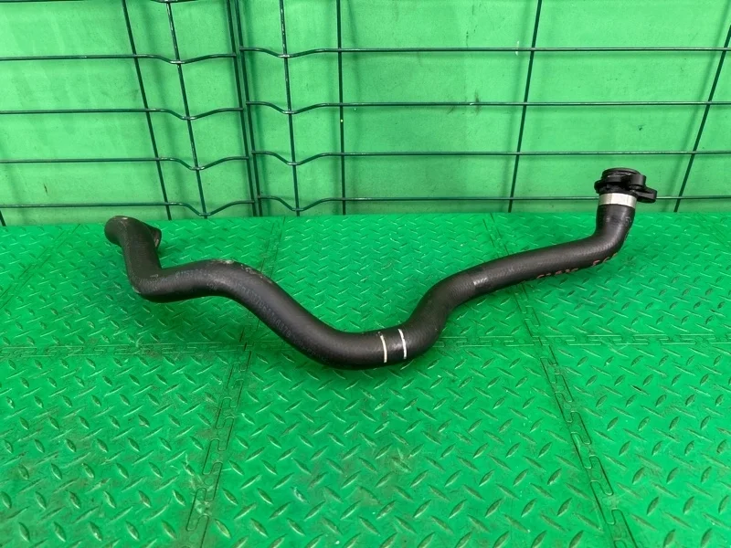 Патрубок системы охлаждения BMW 530 01/2008 E60