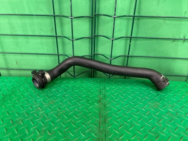 Патрубок системы охлаждения BMW 5 F10