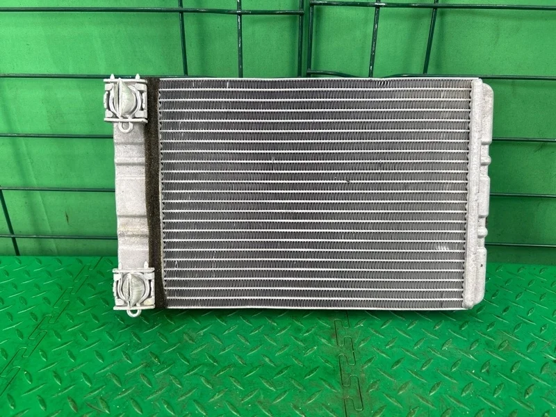 Радиатор печки Mercedes-Benz 04.05.2004 W203