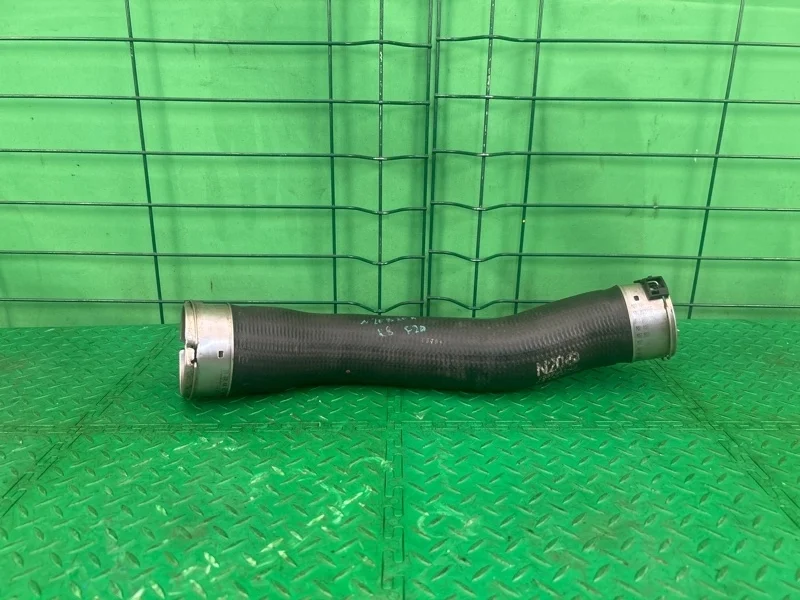 Патрубок интеркулера BMW 3 F30