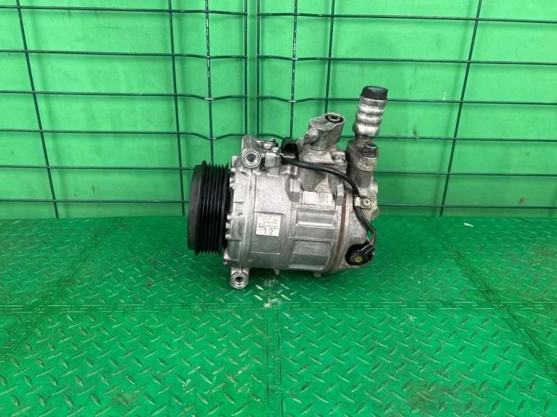 Компрессор кондиционера Mercedes-Benz W211