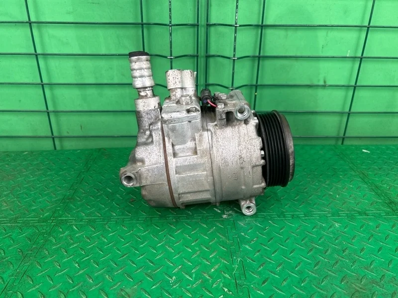 Компрессор кондиционера Mercedes-Benz W211