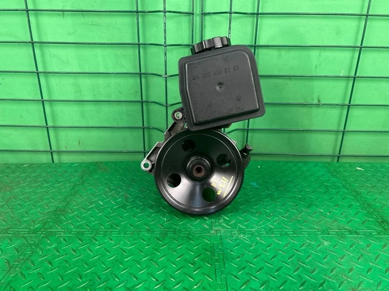 Насос гидроусилителя руля Mercedes-Benz W211