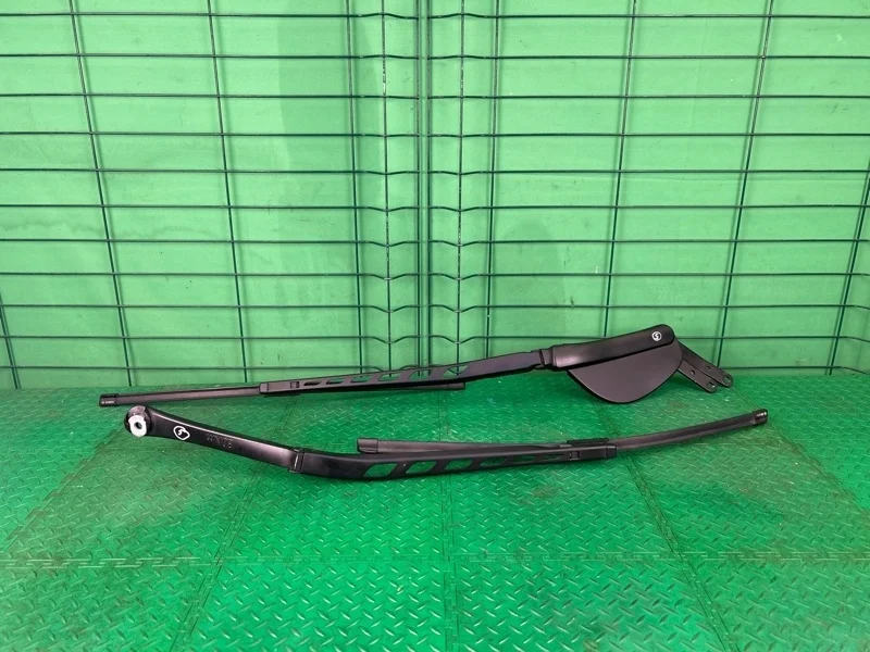 Поводок стеклоочистителя BMW 5 2003 E60