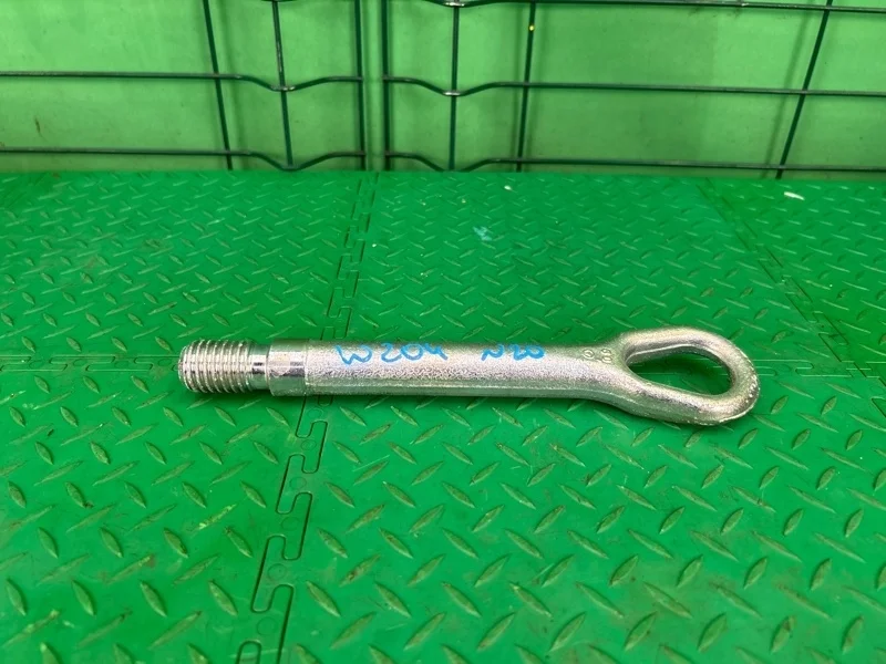 Петля буксировочная Mercedes-Benz 27.05.2009 W204